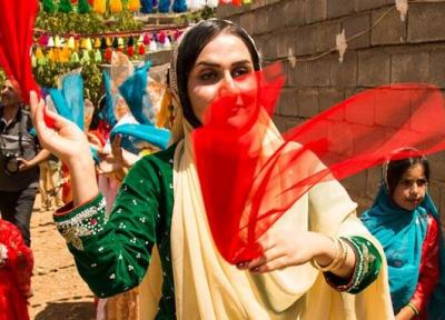 تصاویر عروسی سنتی بختیاری ها ، رنگ های شاد پوشش سنتی زنان بختیاری را ببینید