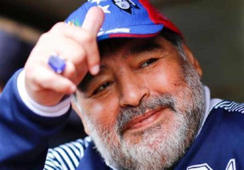 مارادونا: امیدوارم دست خدا این بار ویروس کرونا را نابود کند