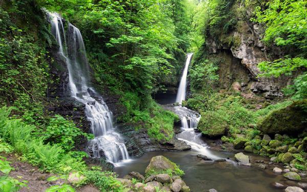 آبشار زمرد؛ جاذبه طبیعی و حیرت انگیز تالش